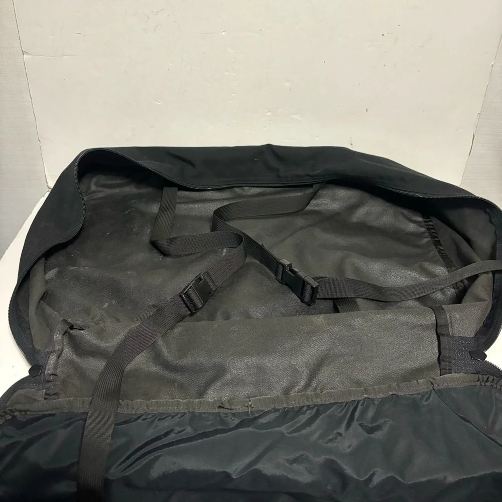 Soft Side Suitcase Travel Bag Black 21X14X8 Perfect Size Shoulder Strap EUC